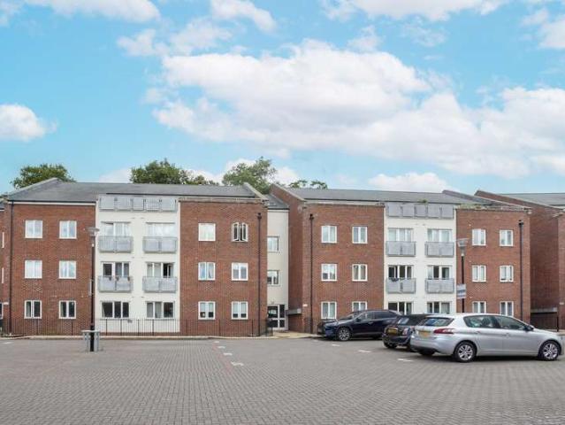 2 Bedroom Apartment Flat