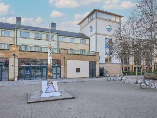 2 Bedroom Apartment Flat
