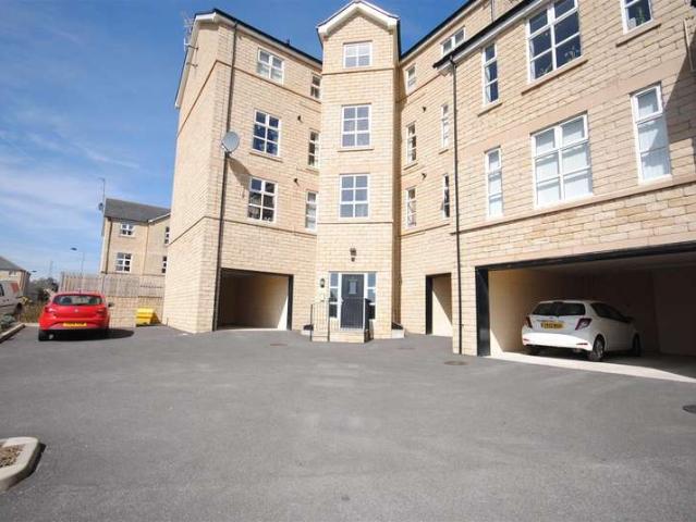 2 Bedroom Apartment Flat