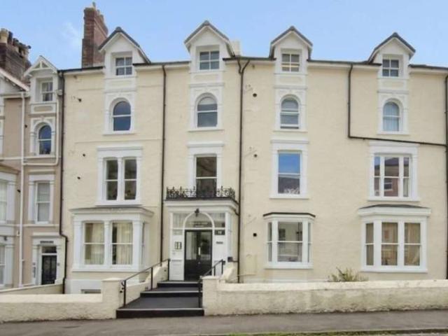 2 Bedroom Apartment Flat