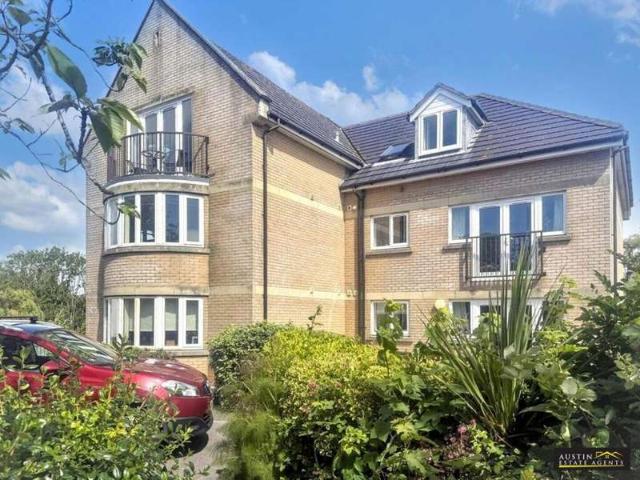 2 Bedroom Apartment Flat