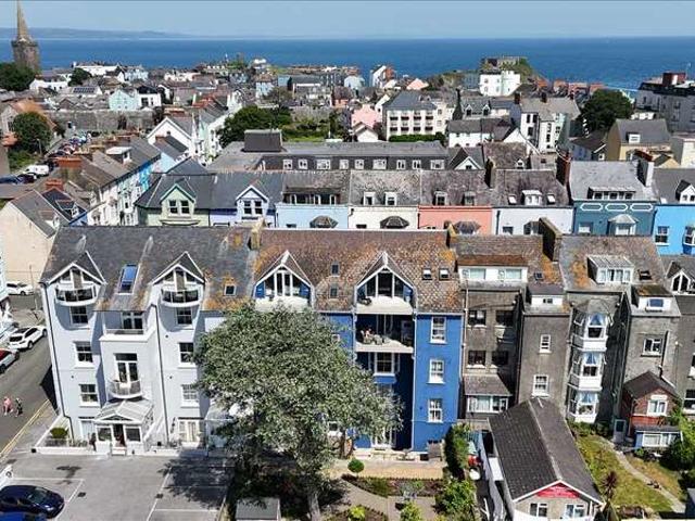 2 Bedroom Apartment Flat