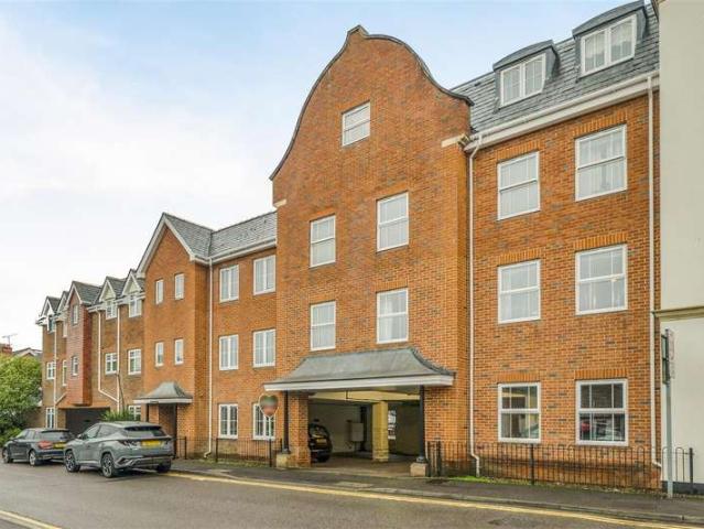 2 Bedroom Apartment Flat