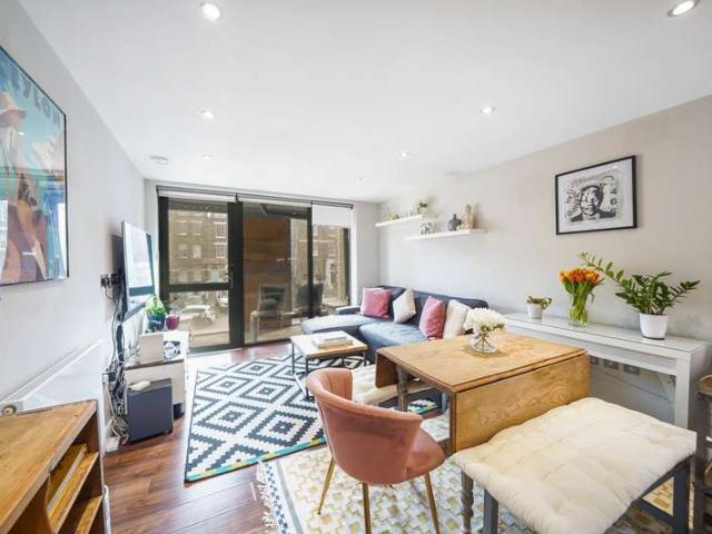 2 Bedroom Apartment Flat