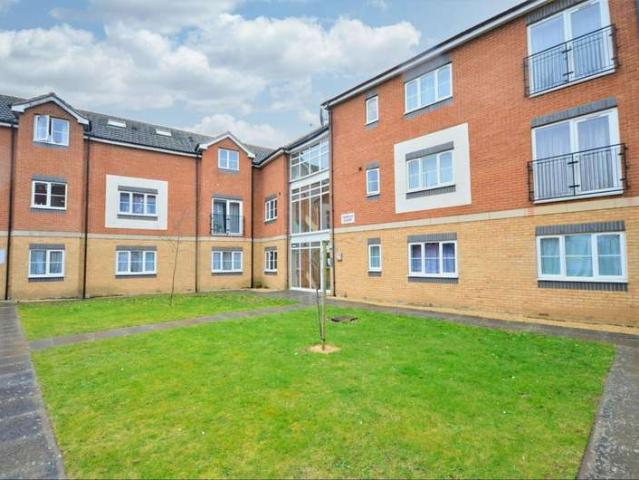 2 Bedroom Apartment Flat