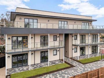 2 Bedroom Apartment Flat