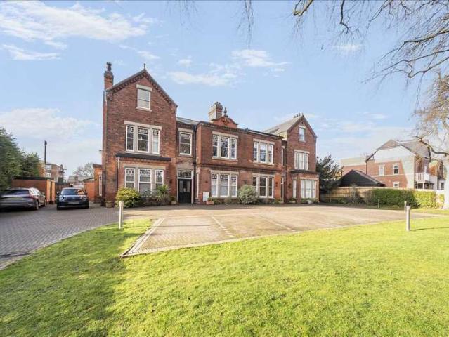 2 Bedroom Apartment Flat