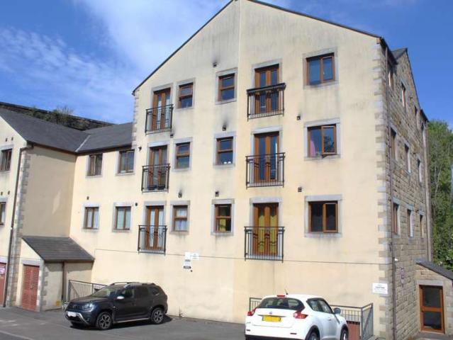 2 Bedroom Apartment Flat
