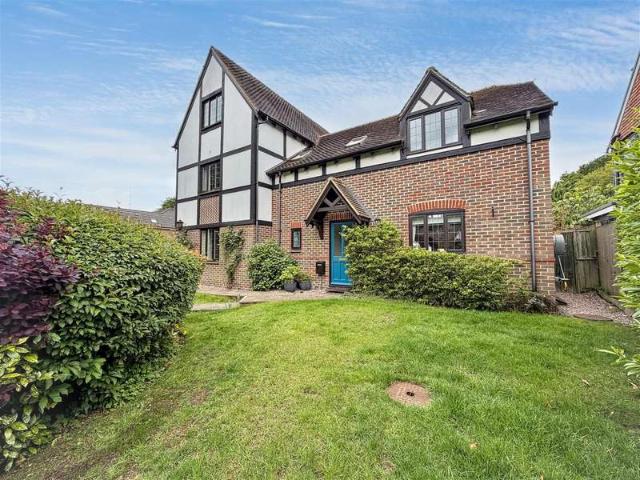 2 Bedroom Apartment Flat