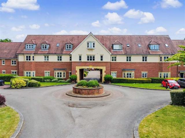 2 Bedroom Apartment Flat