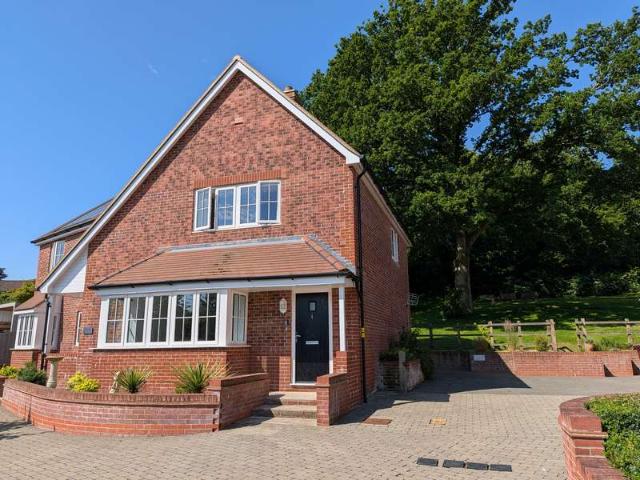 2 Bedroom Apartment Flat