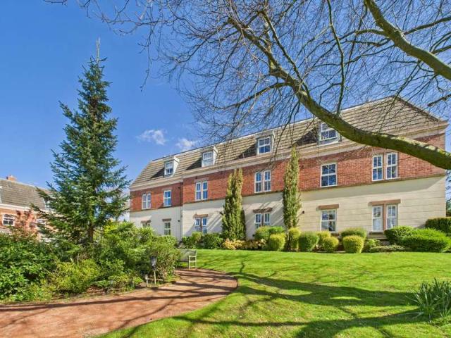 2 Bedroom Apartment Flat