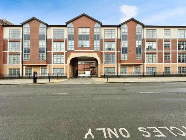 2 Bedroom Apartment Flat