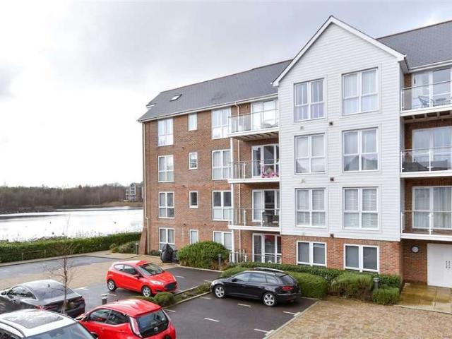 2 Bedroom Apartment Flat