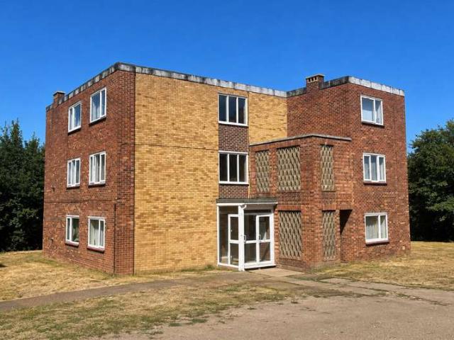 2 Bedroom Apartment Flat