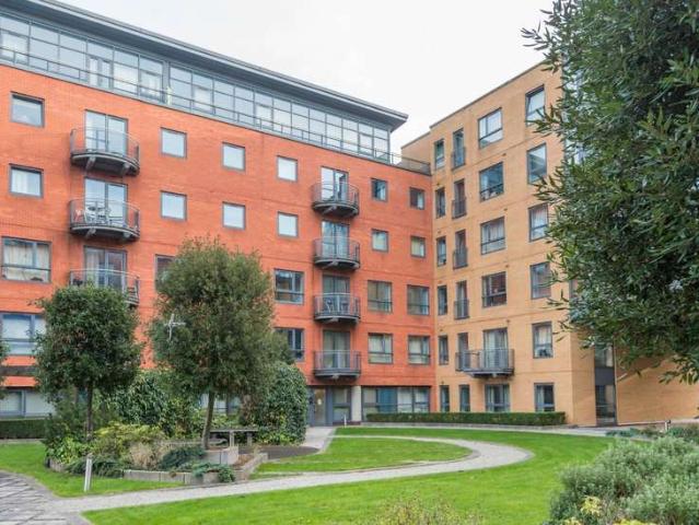 2 Bedroom Apartment Flat