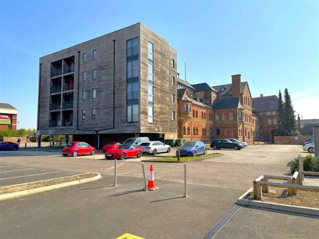 2 Bedroom Apartment Flat