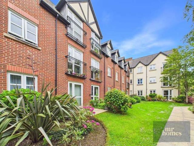 2 Bedroom Apartment Flat