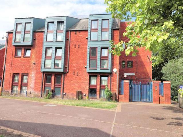 2 Bedroom Apartment Flat