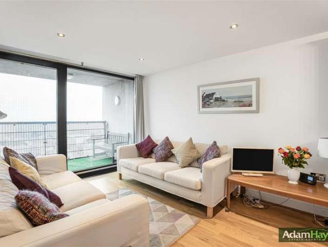 2 Bedroom Apartment Flat