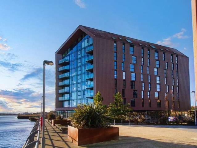 2 Bedroom Apartment Flat