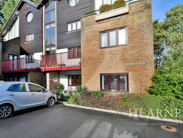2 Bedroom Apartment Flat