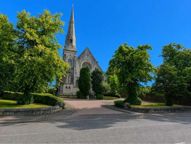 2 Bedroom Apartment Flat