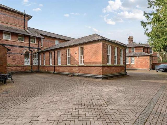 2 Bedroom Apartment Flat