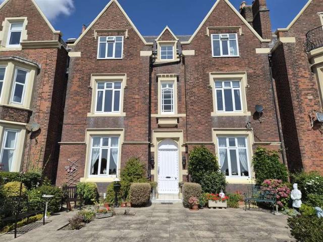 2 Bedroom Apartment Flat