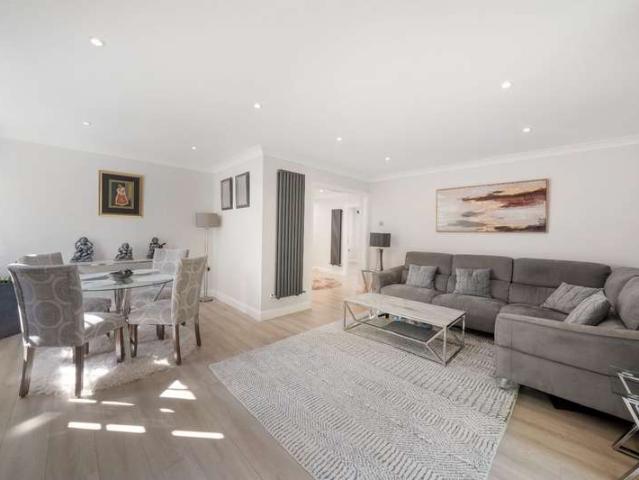 2 Bedroom Apartment Flat