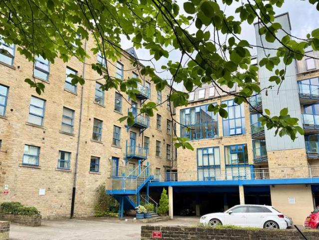 2 Bedroom Apartment Flat