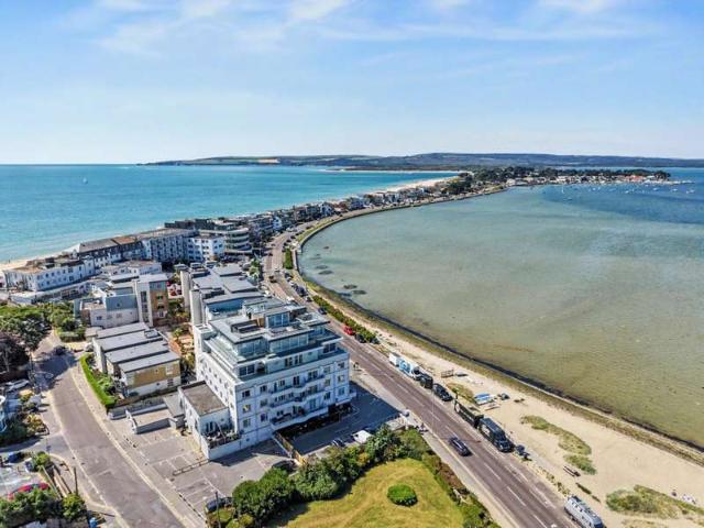 2 Bedroom Apartment Flat