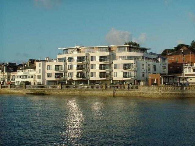 2 Bedroom Apartment Flat