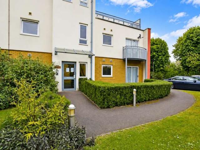 2 Bedroom Apartment Flat