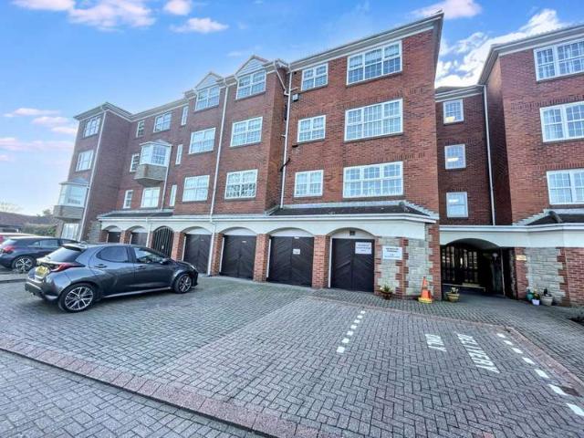 2 Bedroom Apartment Flat