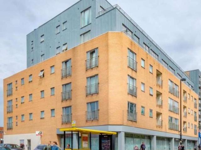 2 Bedroom Apartment Flat