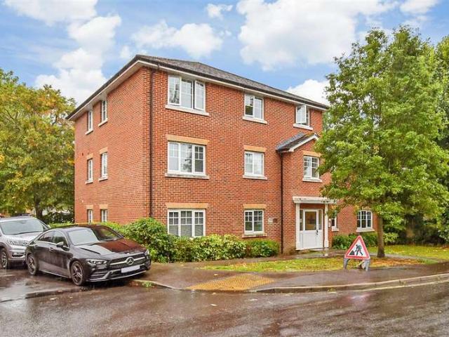 2 Bedroom Apartment Flat