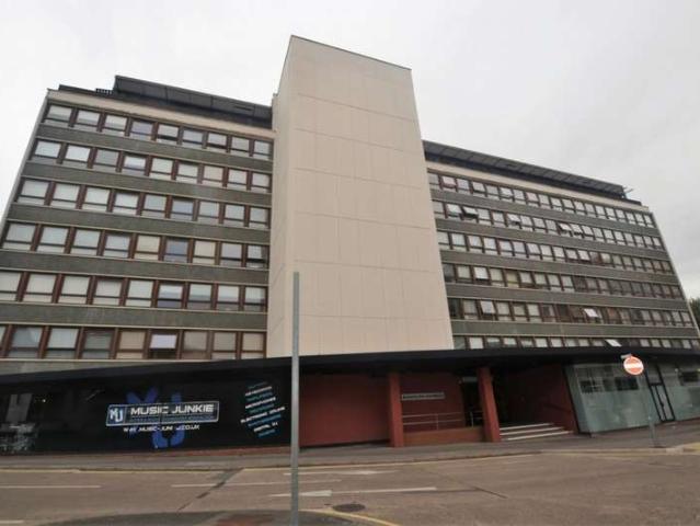 2 Bedroom Apartment Flat