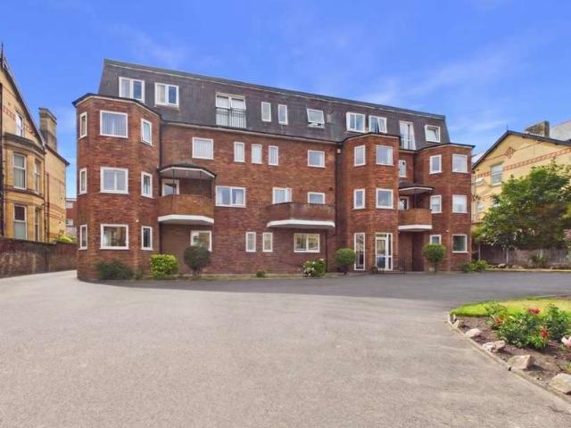 2 Bedroom Apartment Flat