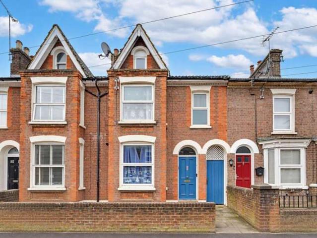 2 Bedroom Apartment Flat