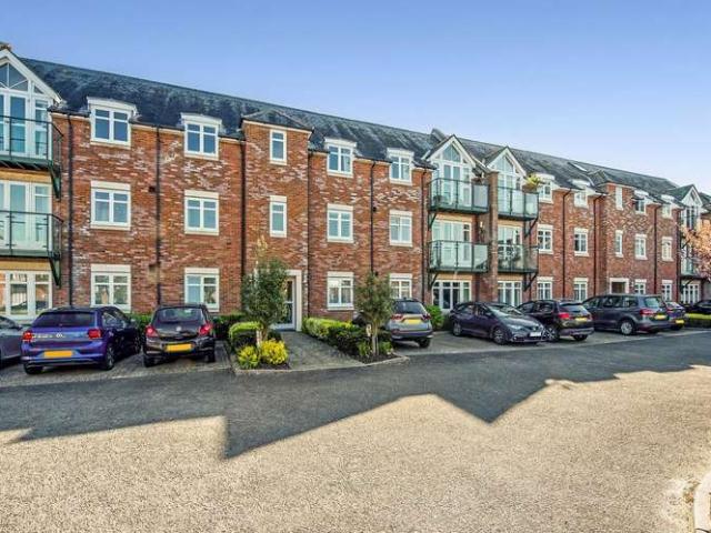 2 Bedroom Apartment Flat