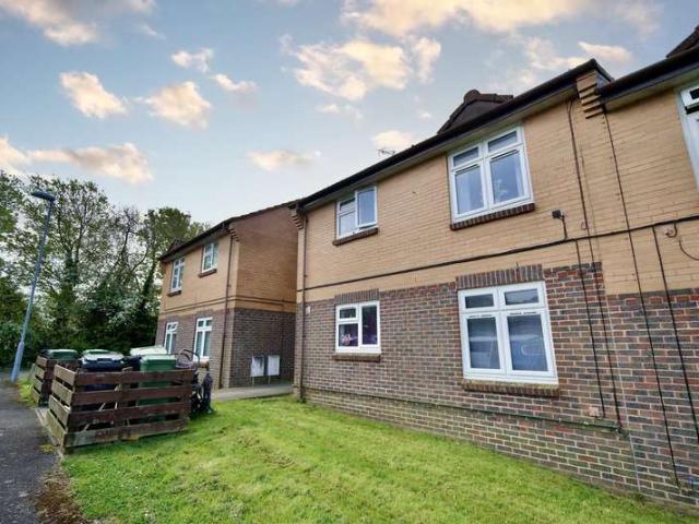 2 Bedroom Apartment Flat