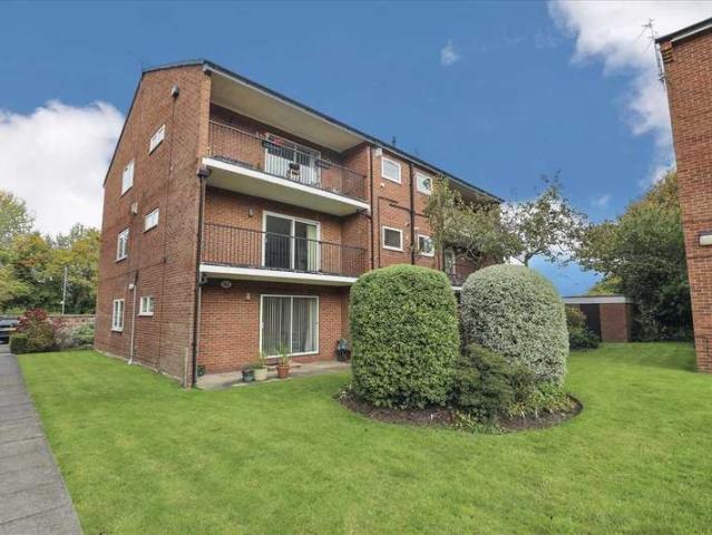 2 Bedroom Apartment Flat