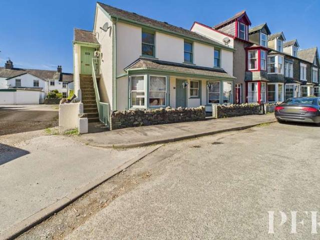 2 Bedroom Apartment Flat
