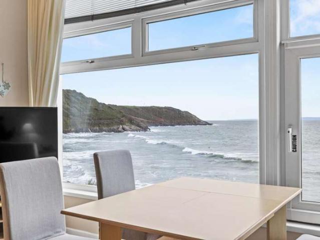 2 Bedroom Apartment Flat