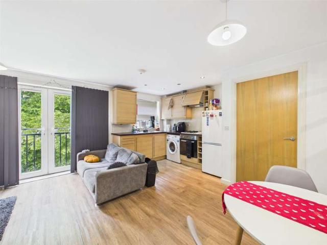 2 Bedroom Apartment Flat