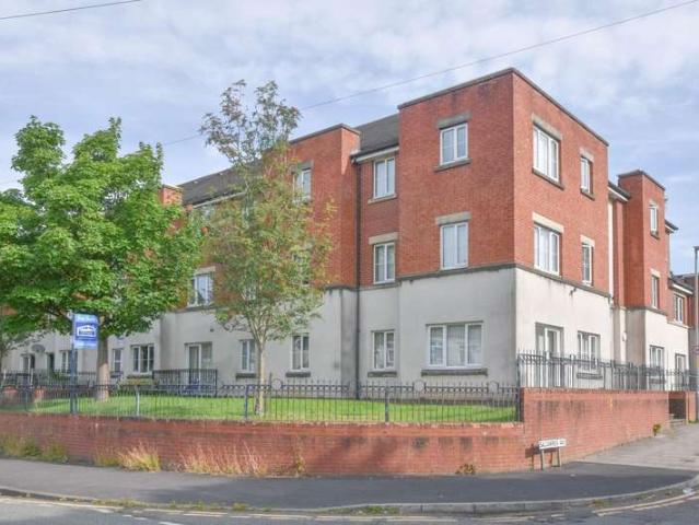 2 Bedroom Apartment Flat