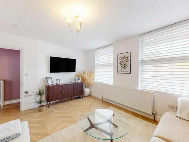 2 Bedroom Apartment Flat