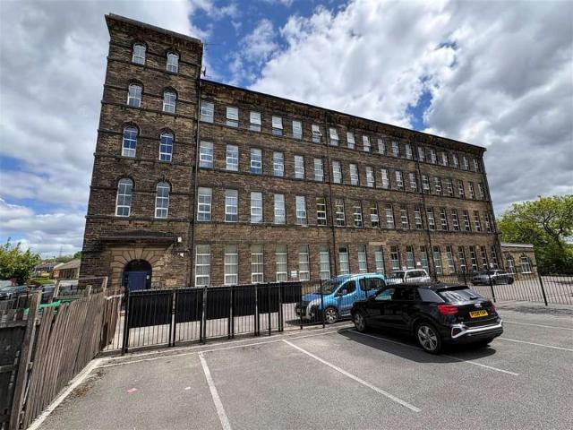 2 Bedroom Apartment Flat