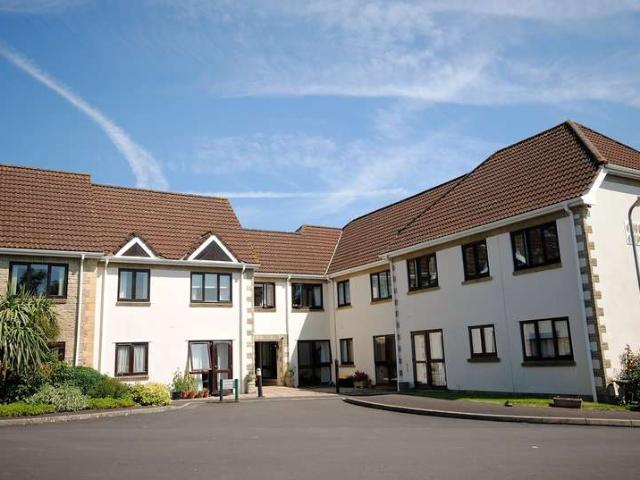 2 Bedroom Apartment Flat